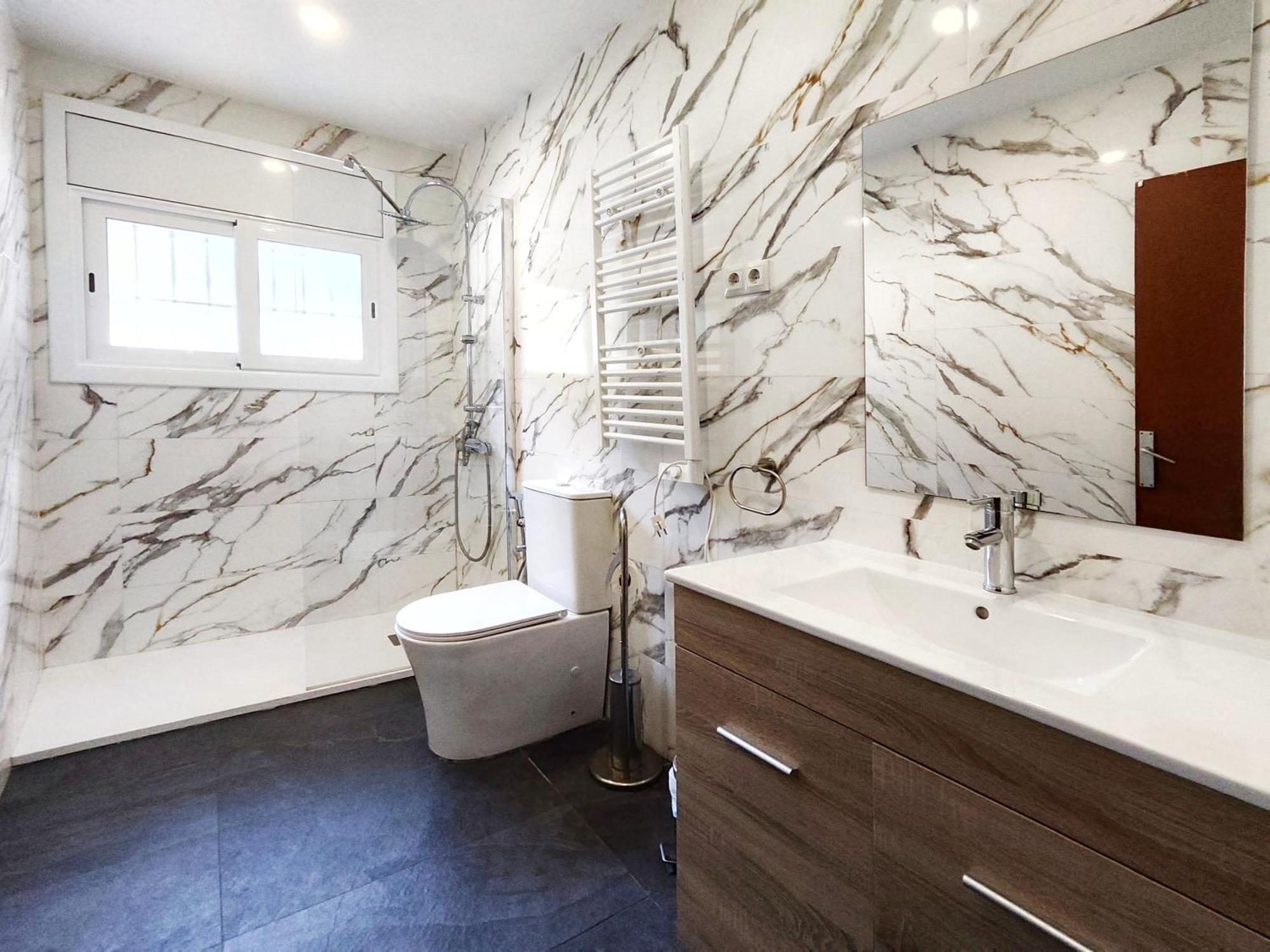 Casa Con Piscina Privada En Sant Pol De Mar Villa Bagian luar foto